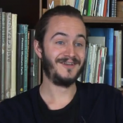 Video: Editors: het was buigen of barsten