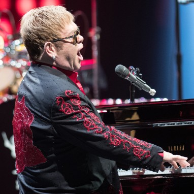 Elton John news_groot