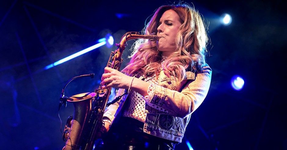 Bekijk de Candy Dulfer - 11/01 - Mezz foto's