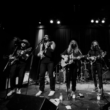Folk road
