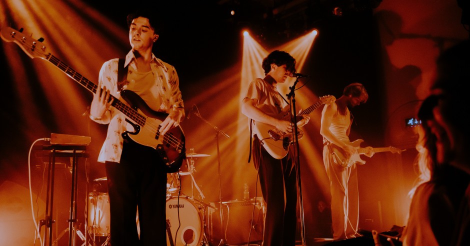 Festivalinfo review: Modernlove. - 09/10 - Paradiso