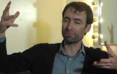 Video: Andrew Bird wantrouwt invloeden van buitenaf