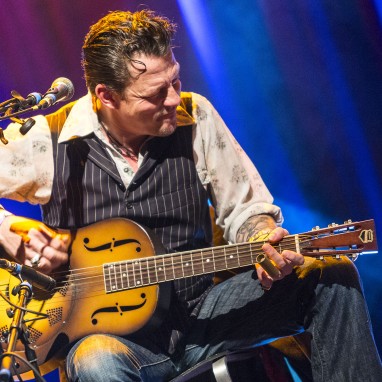 review: Ian Siegal / Jimbo Mathus - 11/5 - Luxor Live 