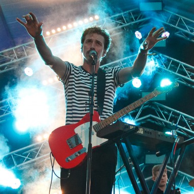 WhoMadeWho