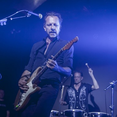 review: dEUS - 06/04 - Maassilo dEUS