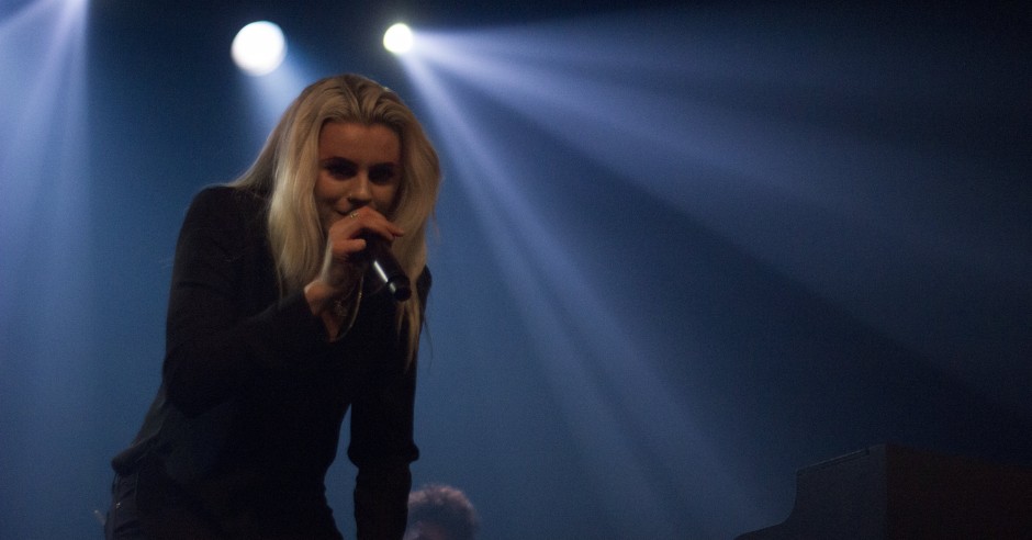 Festivalinfo review: PVRIS - 10/05 - Melkweg