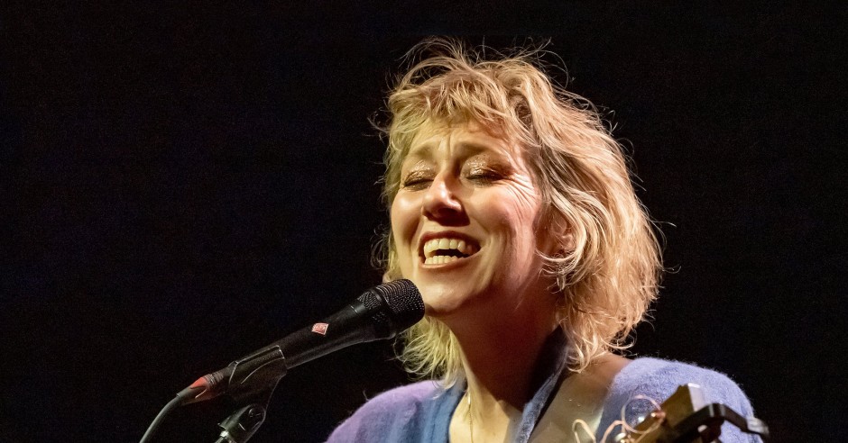Festivalinfo review: Martha Wainwright - 14/03 - Paradiso