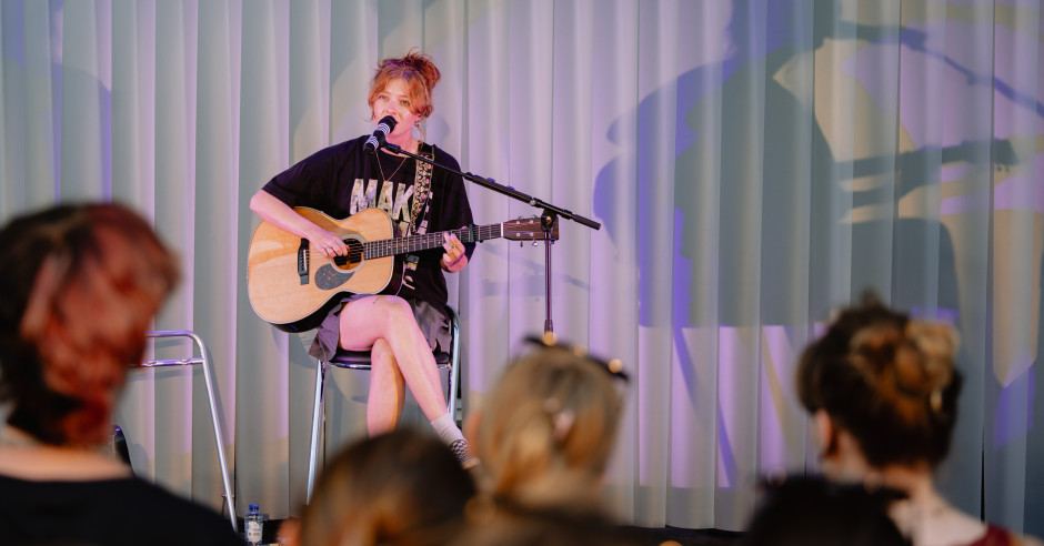 Festivalinfo review: Froukje - Solotour - 21/06 - Zuiderparktheater