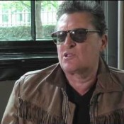 Video: 'Levende legende' Barry Hay werkt graag met 'wonderkinderen'