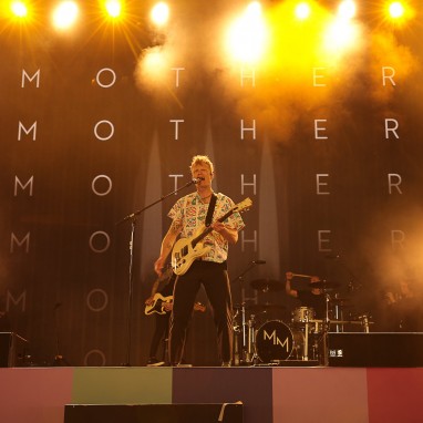 Mother Mother @ pinkpop 2022