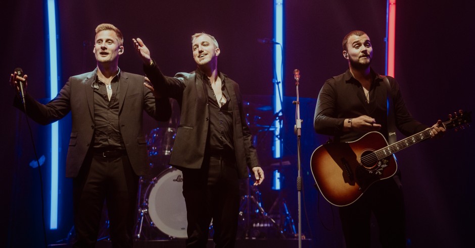 Bekijk de Bee Gees Forever - 19/06 - TivoliVredenburg foto's