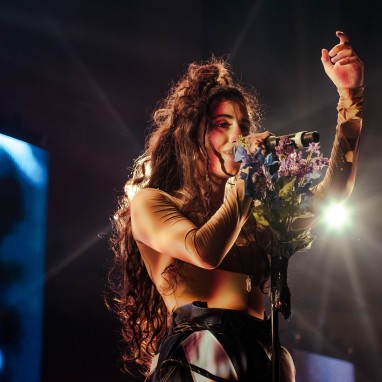 Naaz