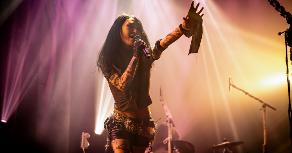 Festivalinfo review: Yeule - 09/07 - Melkweg