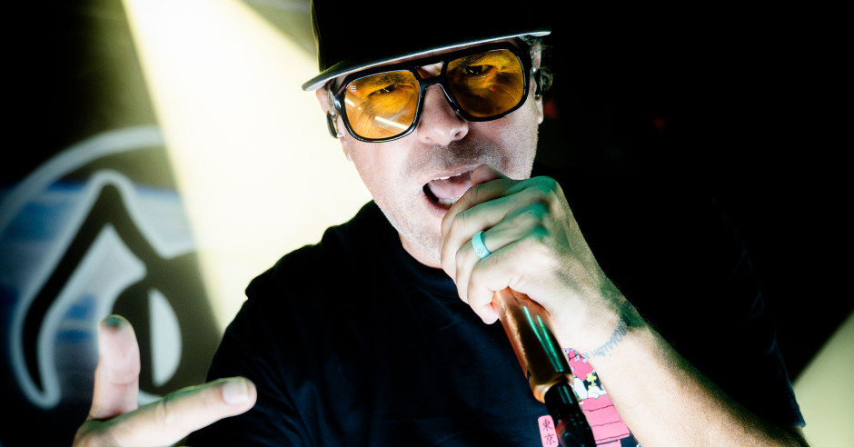 Festivalinfo review: Alien Ant Farm  - 4/8 - Poppodium Cpunt