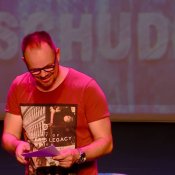 Video: Vanish Oxy Action - Silvester Zwaneveld