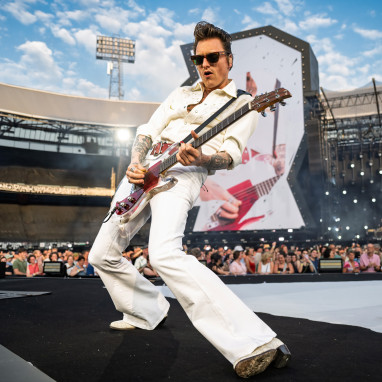 review: Di-rect - 13/06 - De Kuip Di-rect