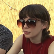 Video: Chvrches wil af van zwaarmoedig imago electropop