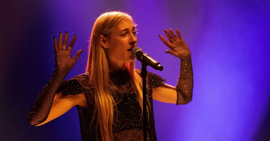 Festivalinfo review: S10 - 29/4 - Podium Victorie
