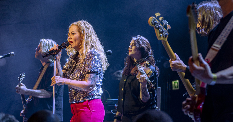 Festivalinfo review: Anneke van Giersbergen - 22/03 - Boerderij