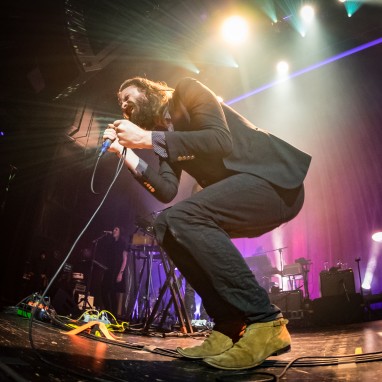 review: Father John Misty - 25/05 - TivoliVredenburg Father John Misty