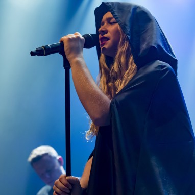review: Hooverphonic - 15/12 - TivoliVredenburg Hooverphonic