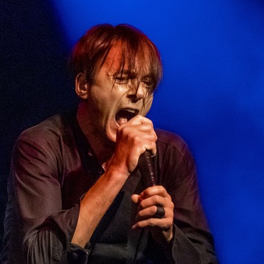 review: Suede - 08/10 - Melkweg Suede