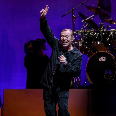 review: UB40 featuring Ali & Astro - 08/03 - Ziggo Dome 