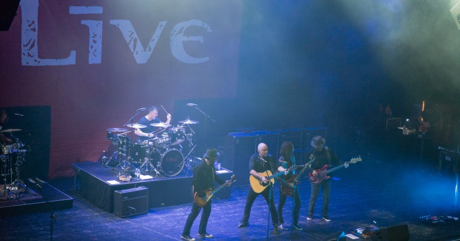 Bekijk de Live - 09/07 - TivoliVredenburg foto's