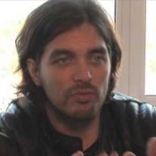 Video: Waylon rekent af met gezeik in z'n leven