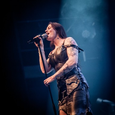 review: Floor Jansen - 30/01 - 013 Floor Jansen