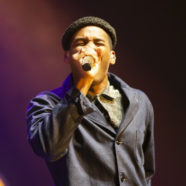 review: Leon Bridges - 01/11 - AFAS Live Leon Bridges