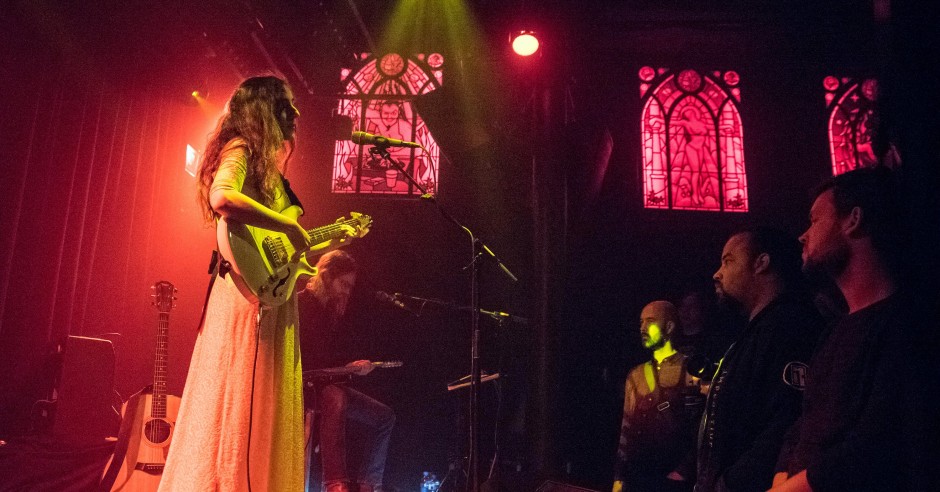 Bekijk de Marissa Nadler - 24/10 - Bitterzoet foto's