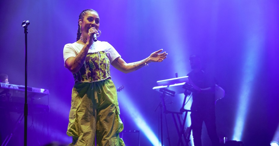 Festivalinfo review: Tabitha - 08/04 - Doornroosje