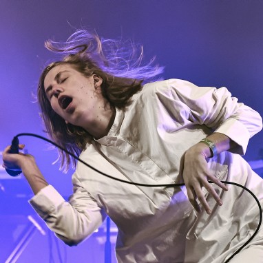 review: Welcome To The Village 2019 - zondag - Whispering Sons