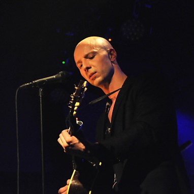 review: Sivert Hoyem - 15/03 - Tolhuistuin Sivert Hoyem