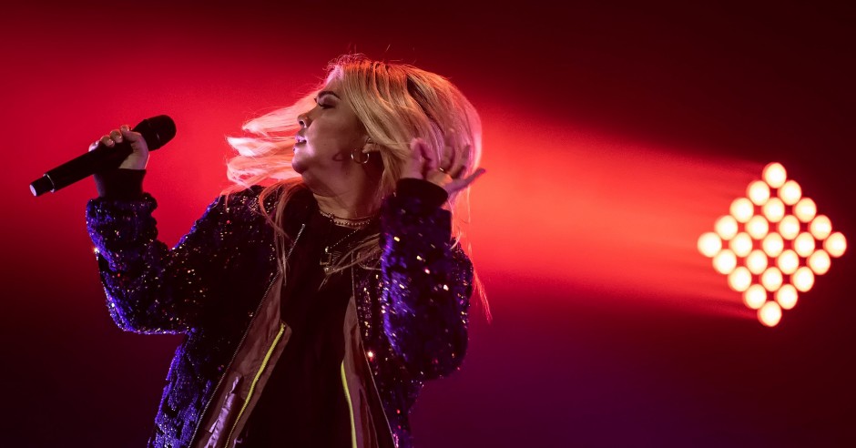 Bekijk de Hayley Kiyoko - 21/02 - TivoliVredenburg foto's