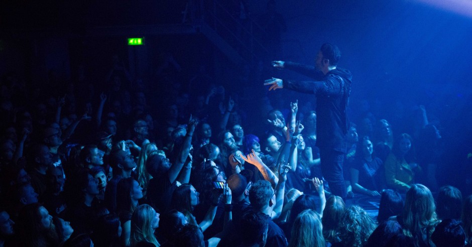 Festivalinfo review: Kamelot - 09/03 - Melkweg