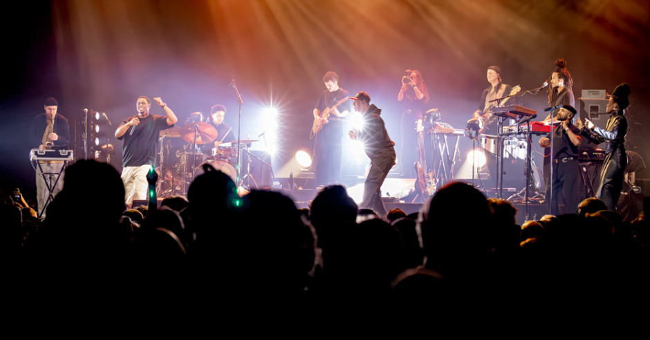 Festivalinfo review: Typhoon - 15/11 - 013