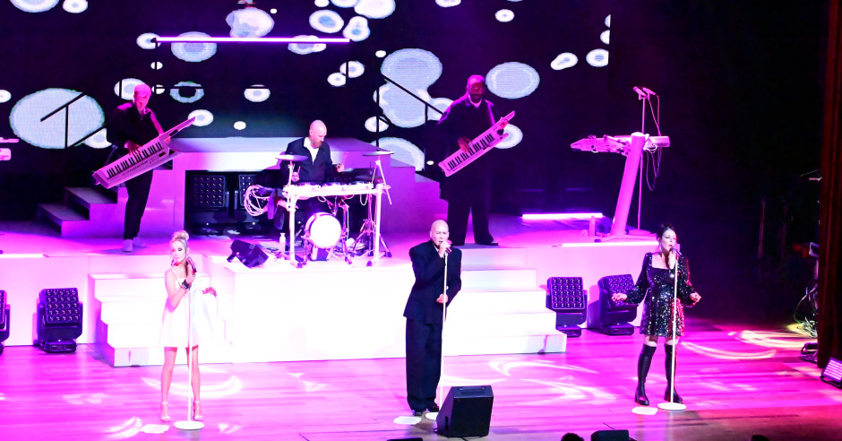 Festivalinfo review: The Human League - 29/11 - De Roma