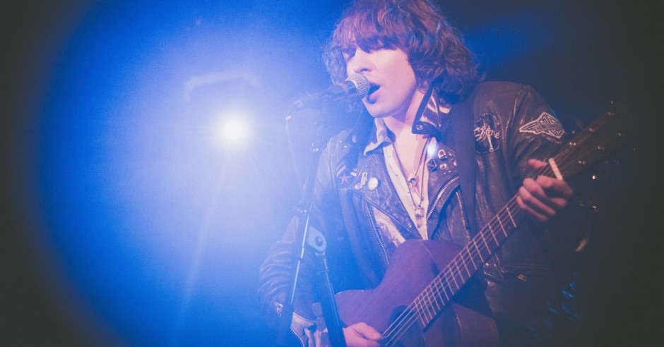 Festivalinfo review: Barns Courtney - 19/11 - Paradiso