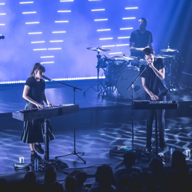 review: Oh Wonder - 4/12 - Doornroosje Oh Wonder