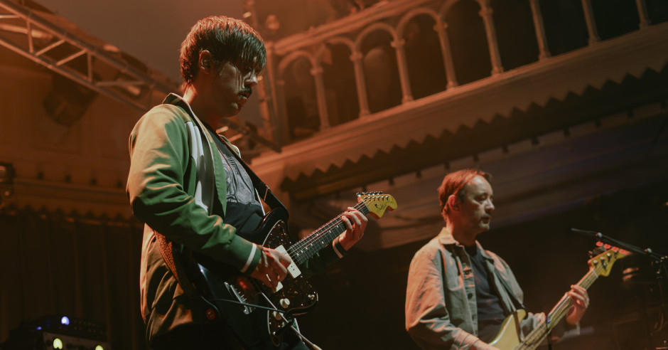 Festivalinfo review: dEUS - Worst Case Versus In A Bar - 02/04 - Paradiso