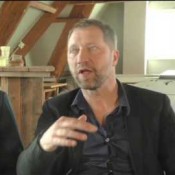 Video: Kraak & Smaak blijft geloven in album-format