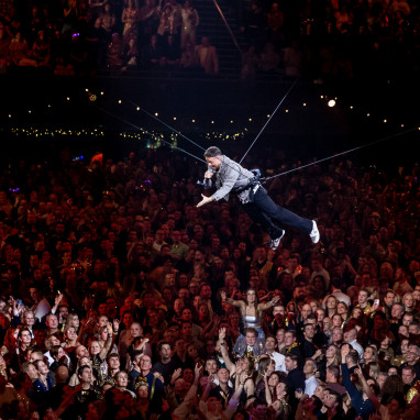 Robert van Hemert kondigt grootste headline show tot nu toe aan in AFAS Live voor april 2027