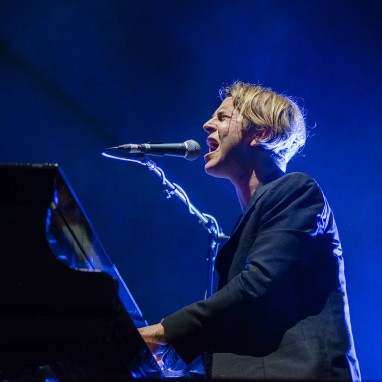 review: Tom Odell 8/11 Afvas live Tom Odell