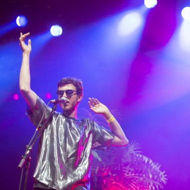 Oscar & The Wolf