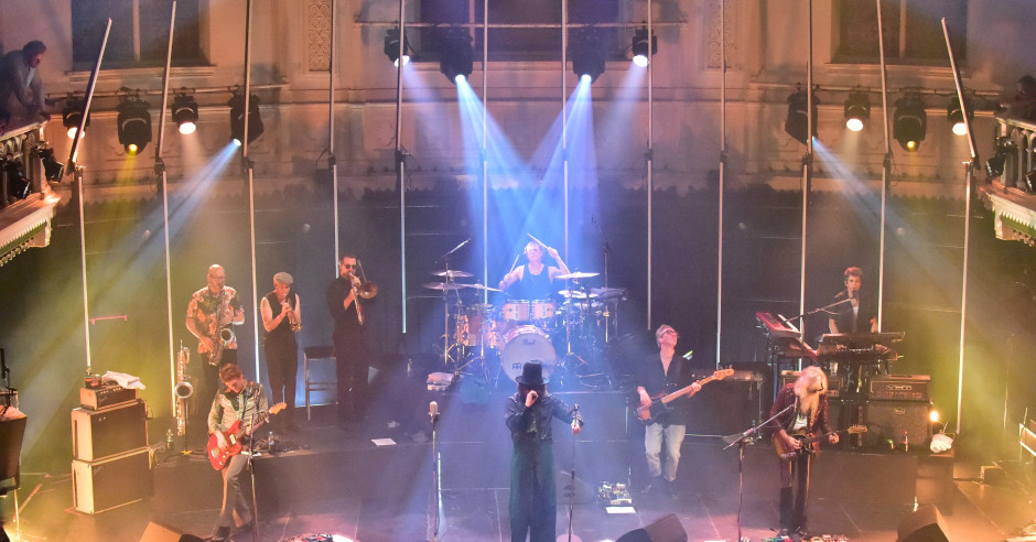Festivalinfo review: Di-rect - 04/10 - Paradiso