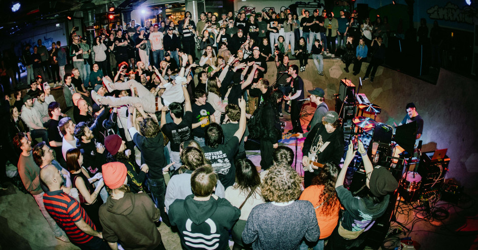 Festivalinfo review: Militarie Gun - 07/02 - Ladybird Skatepark
