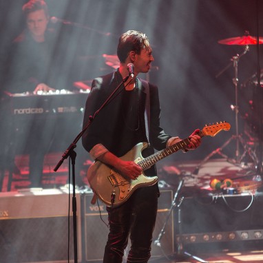 review: Mr. Paul Young - 05/11 - TivoliVredenburg Paul Young