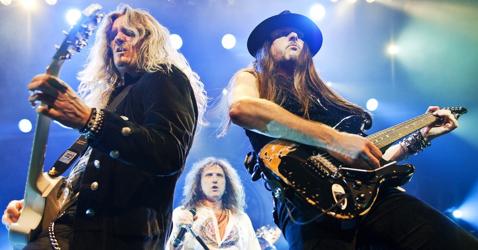 Bekijk de Whitesnake - 2/12 - TivoliVredenburg foto's